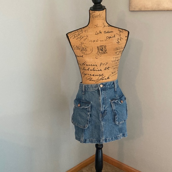 GAP Dresses & Skirts - Gap Classic Blue Denim Mini Skirt Women Size 30 / 10